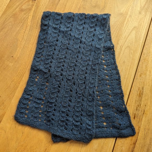 Handmade Alaskan Qiviut Scarf - New, never worn - Picture 3 of 7